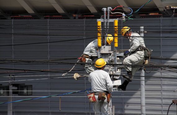 ビルから商業施設まで幅広い施設に対応した工事 | 大阪での電気工事なら豊富な実績を持つ株式会社一円工業
